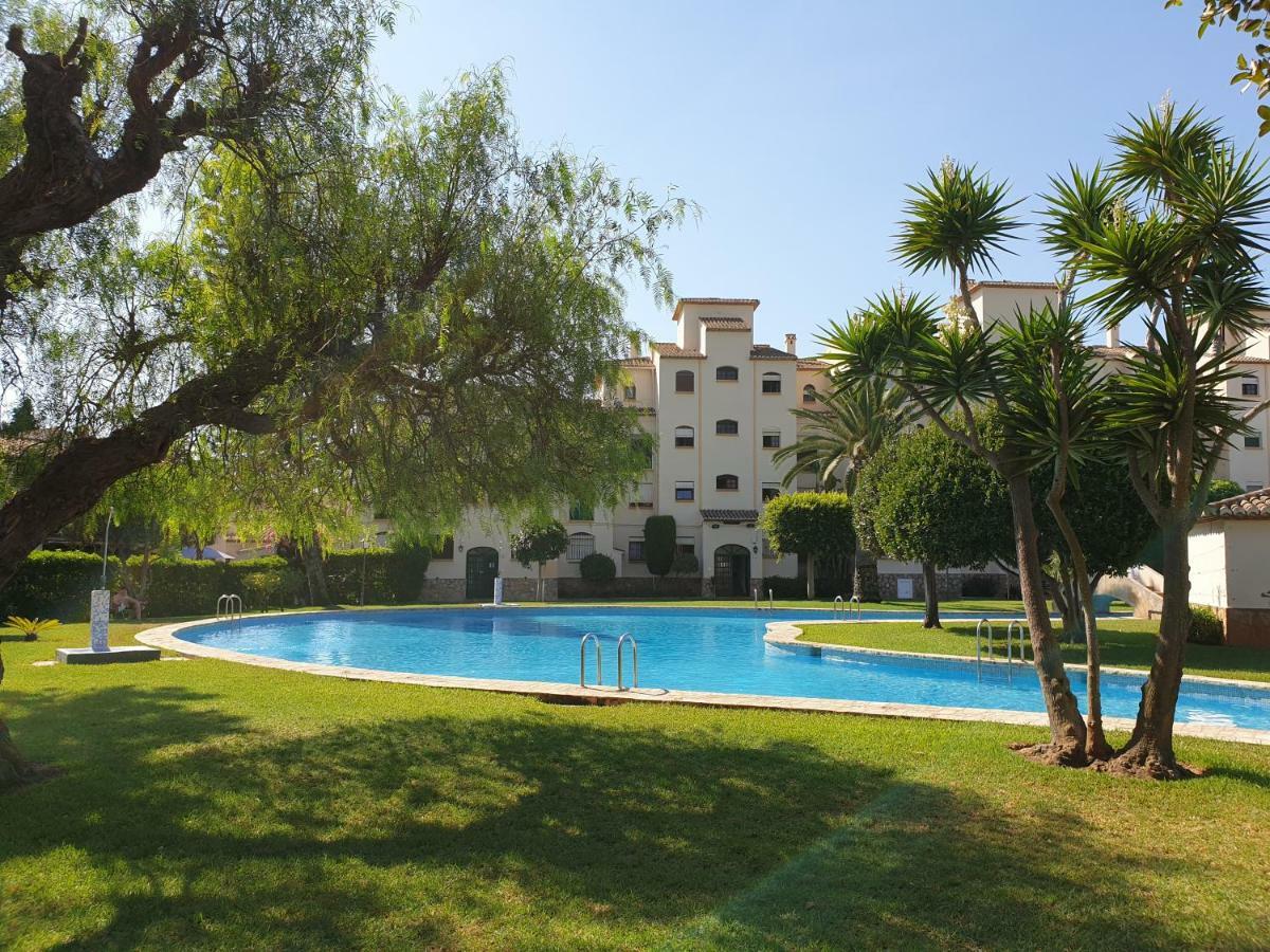 Javea - La Isla Extérieur photo